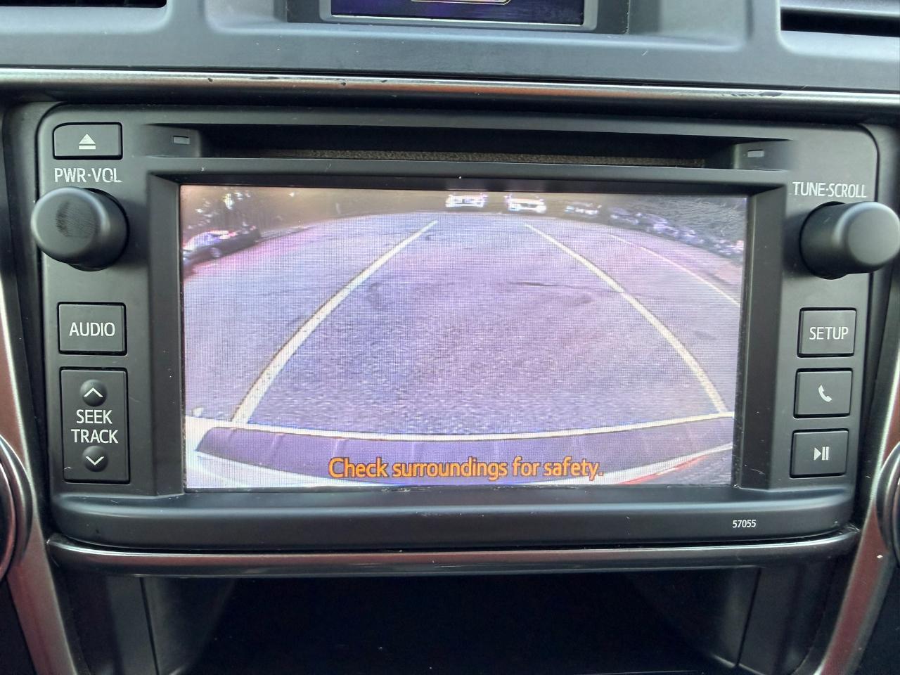 Toyota Highlander SE FWD V6 2013