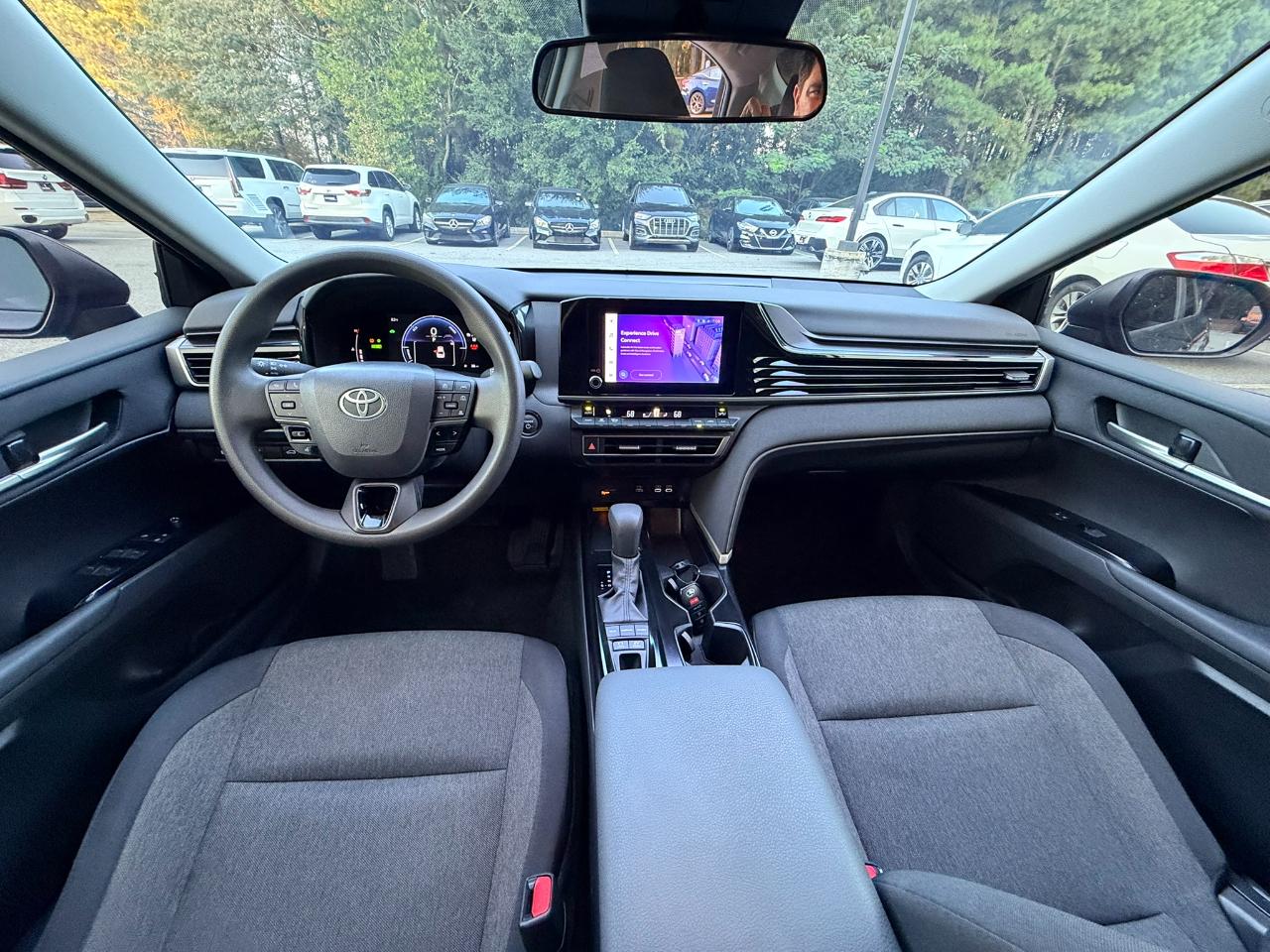 Toyota Camry Hybrid LE 2025