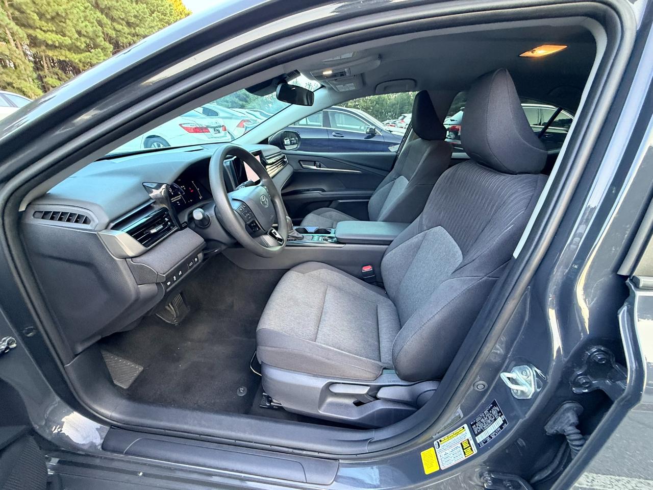Toyota Camry Hybrid LE 2025