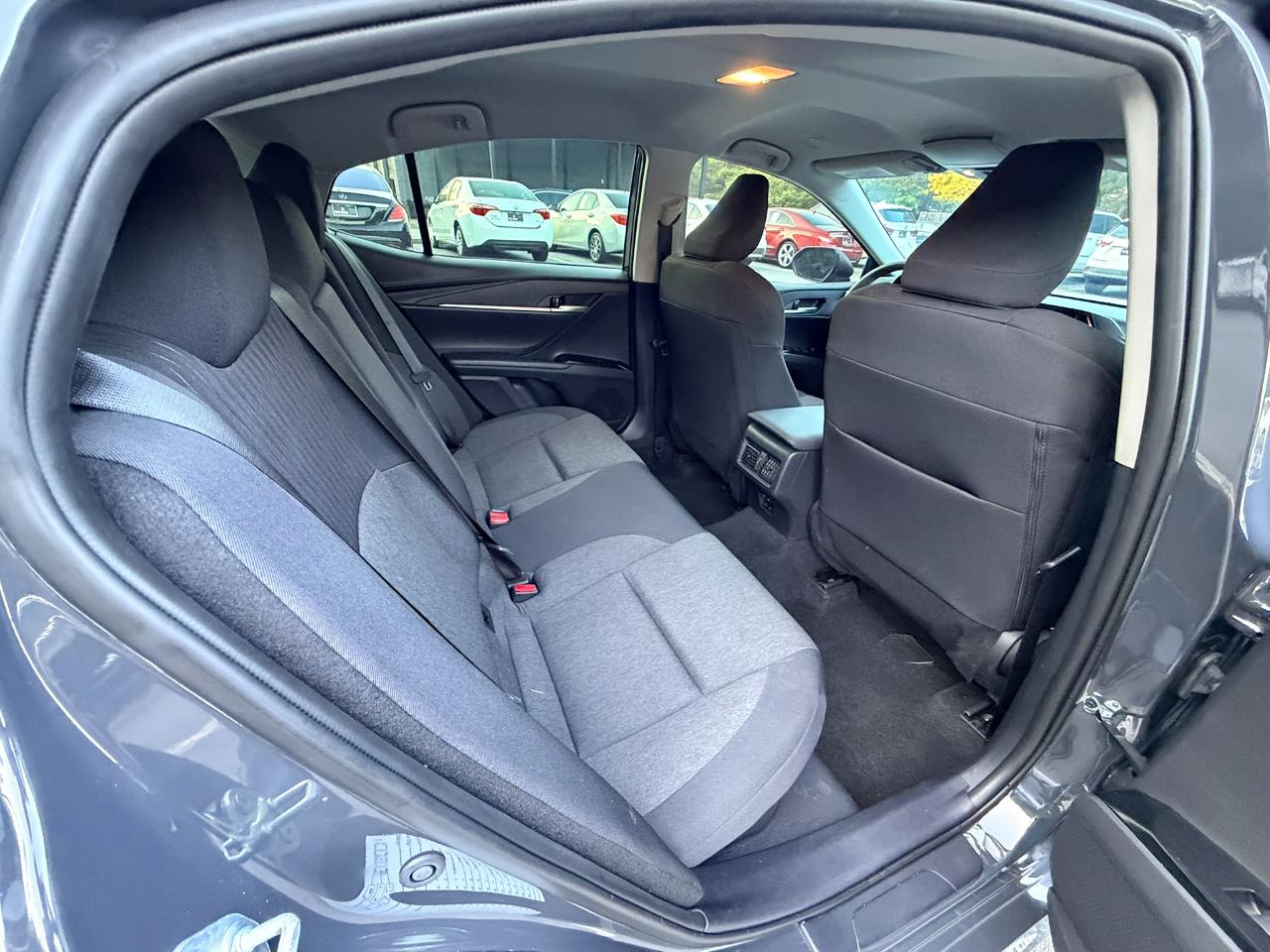Toyota Camry Hybrid LE 2025