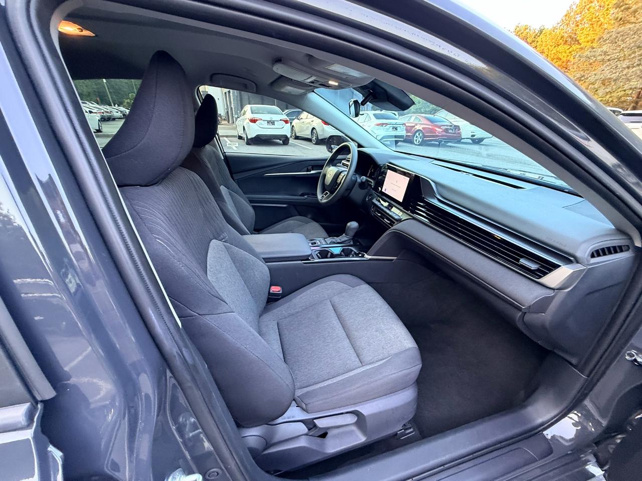 Toyota Camry Hybrid LE 2025