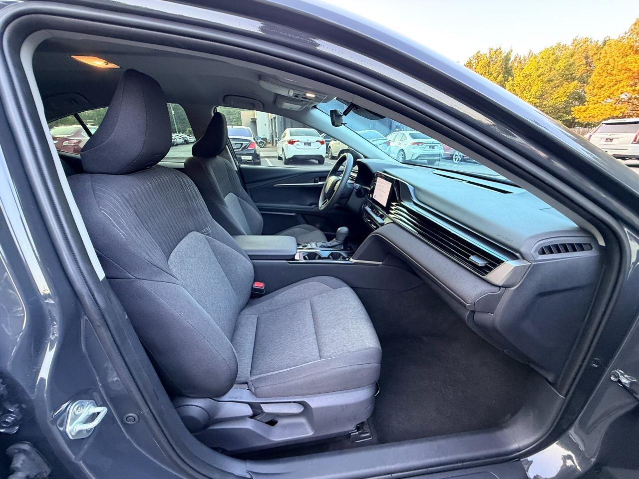 Toyota Camry Hybrid LE 2025