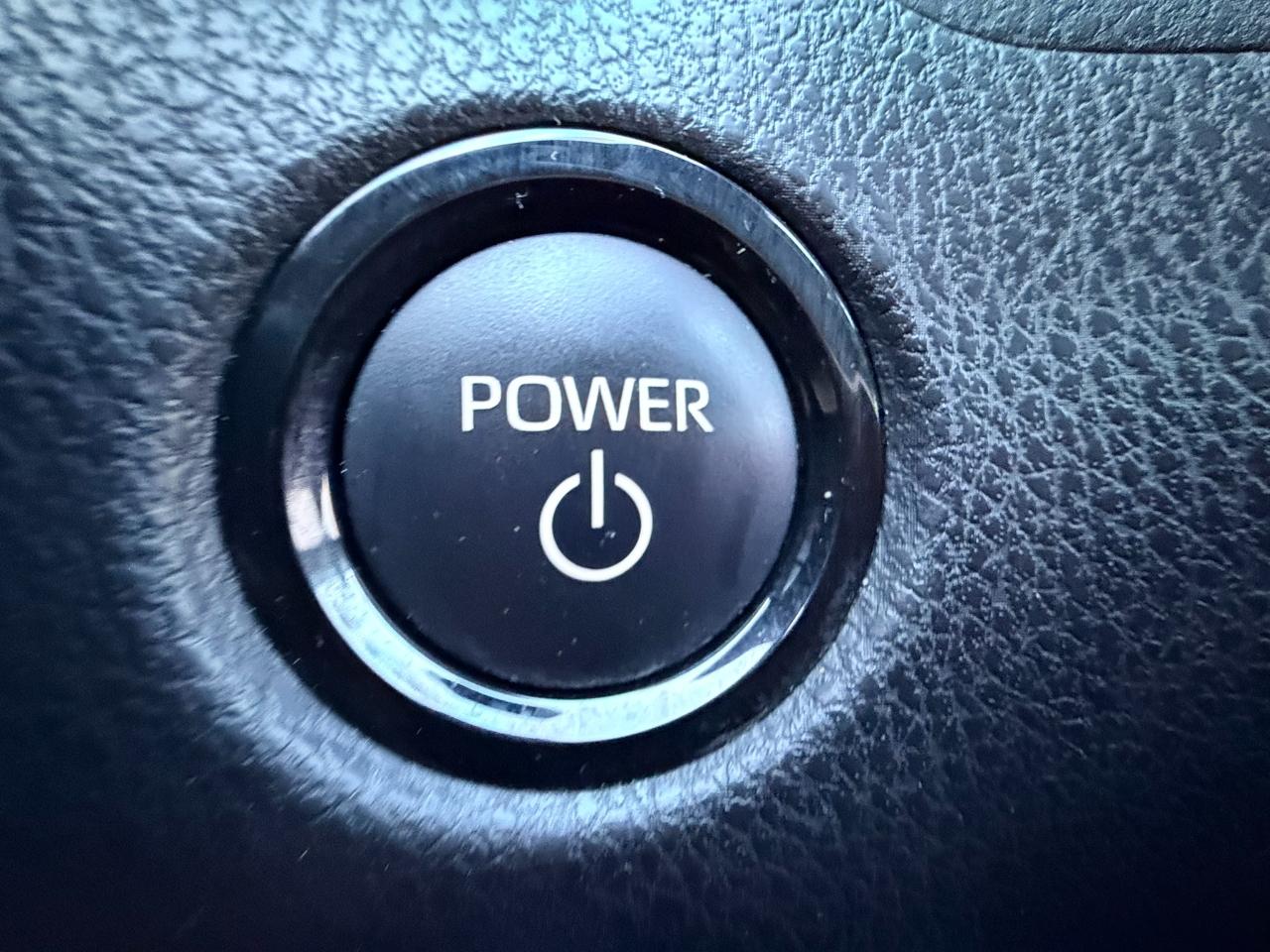 Toyota Camry Hybrid LE 2025