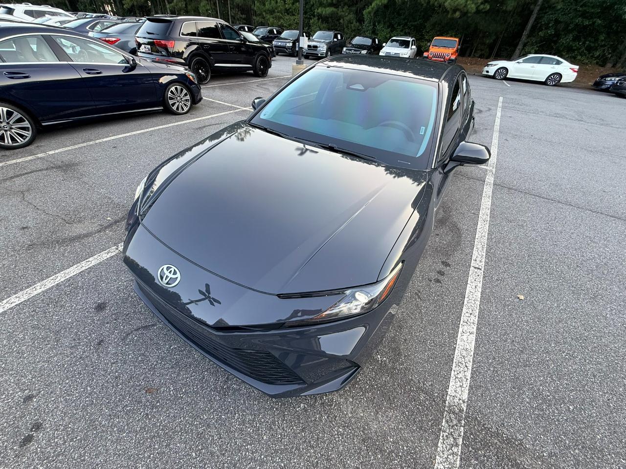Toyota Camry Hybrid LE 2025