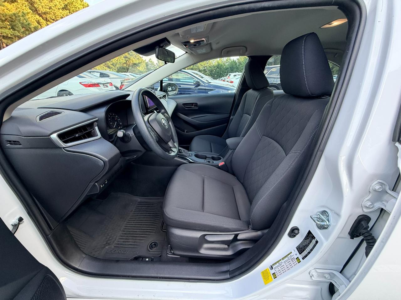 Toyota Corolla LE 2024