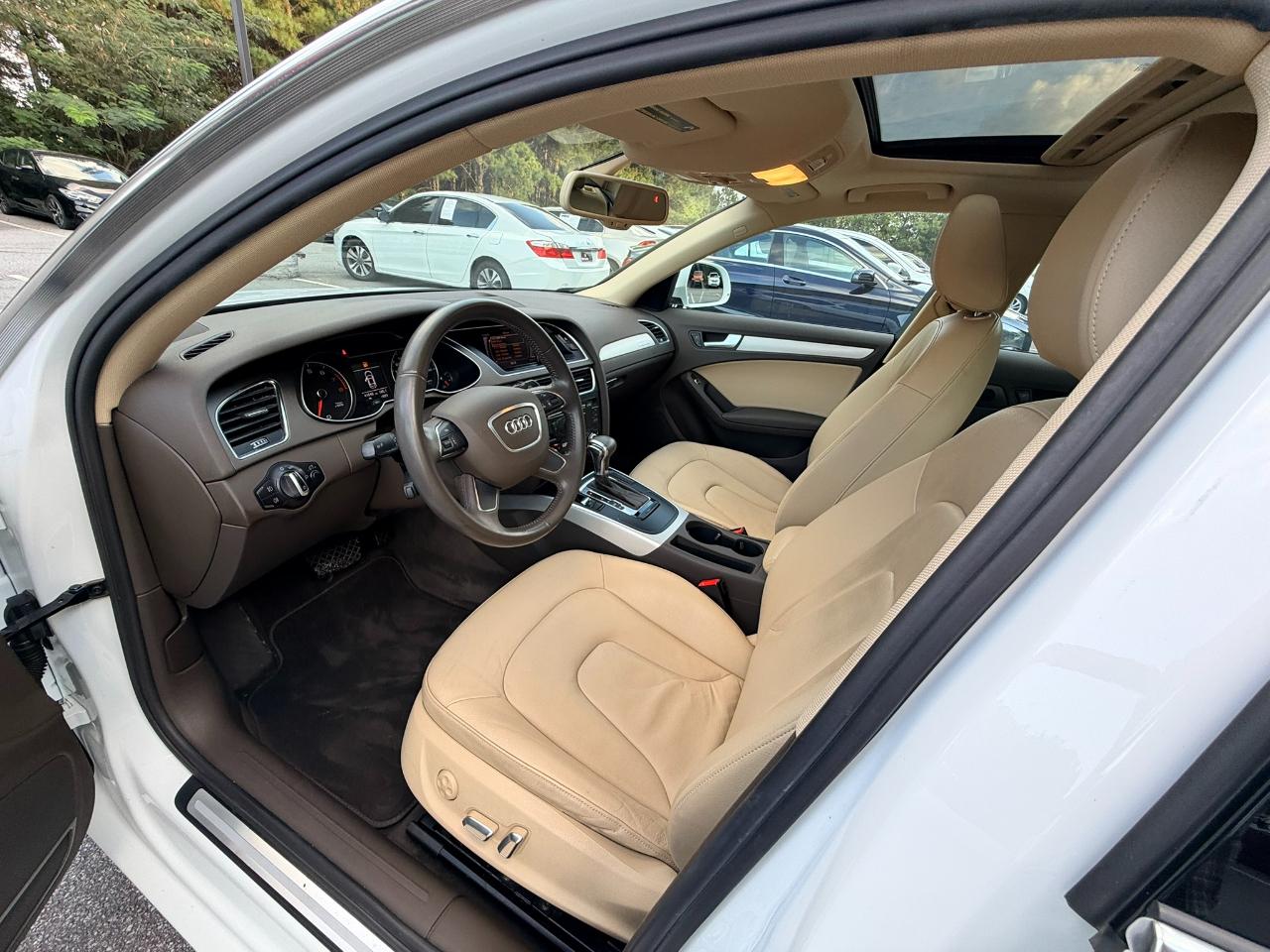 Audi A4 photo 9