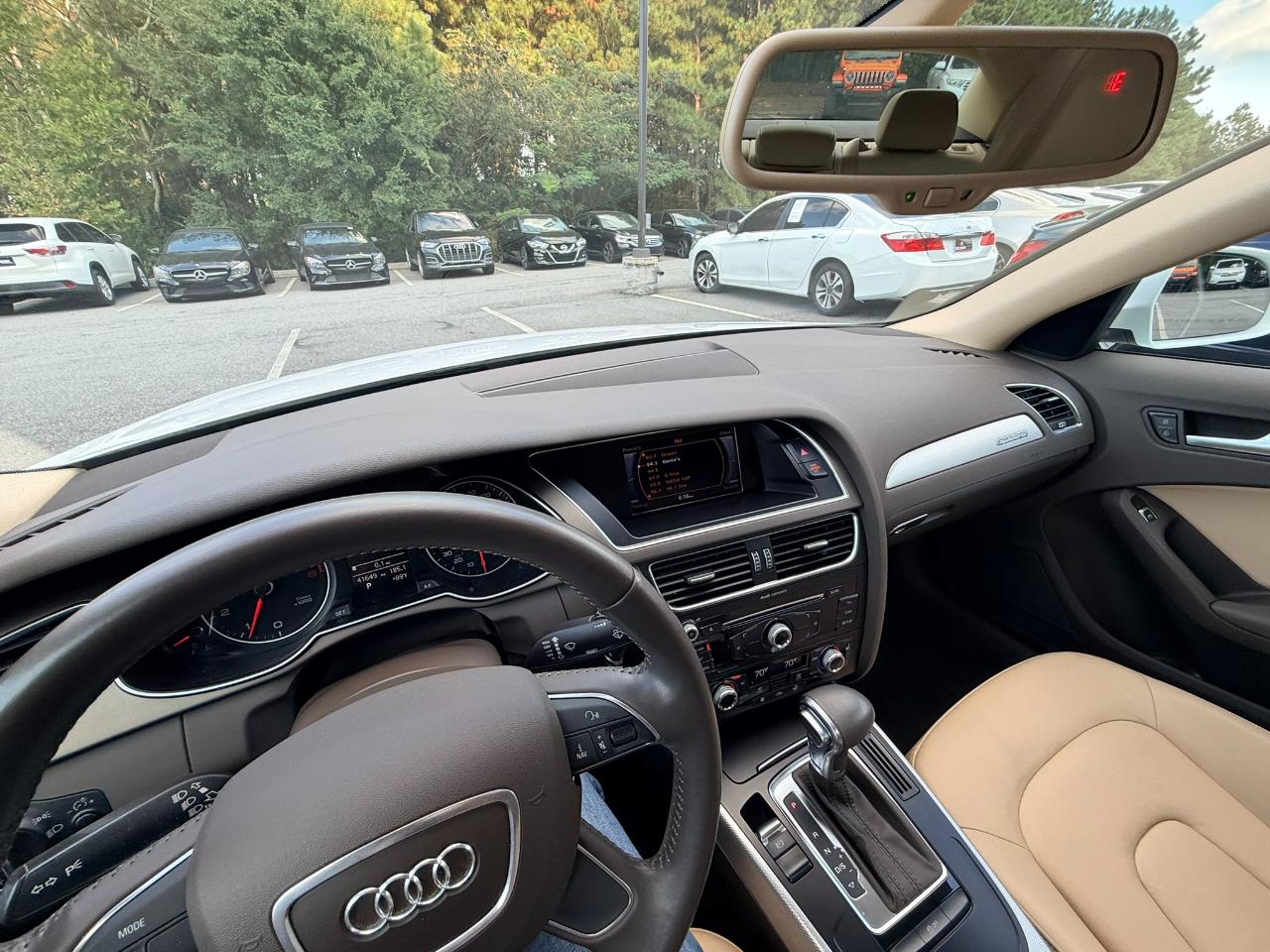 Audi A4 photo 24