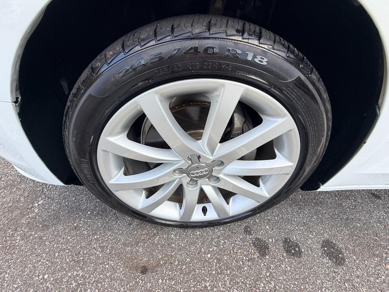 Audi A4 photo 28