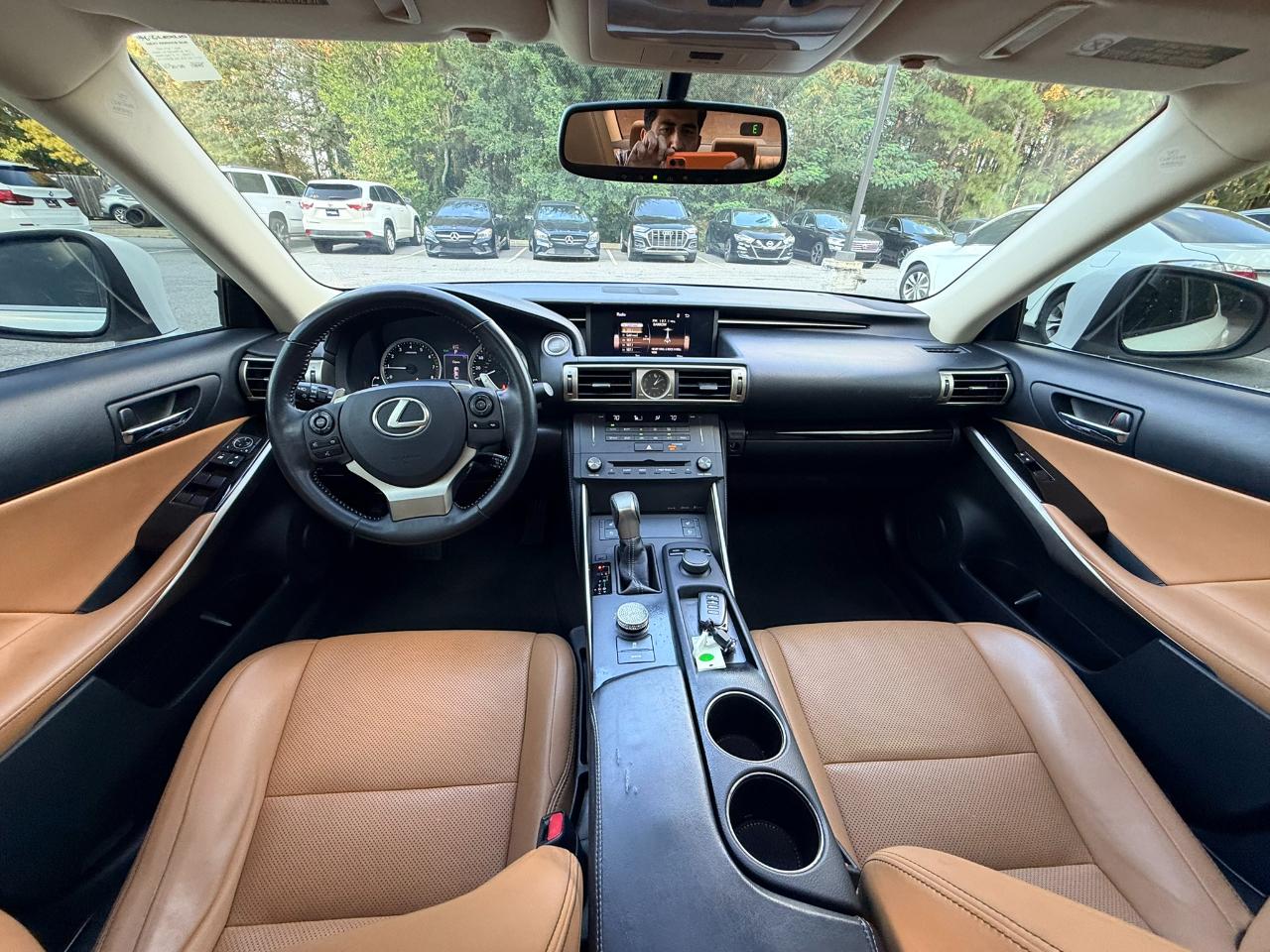 Lexus IS 200t 2016