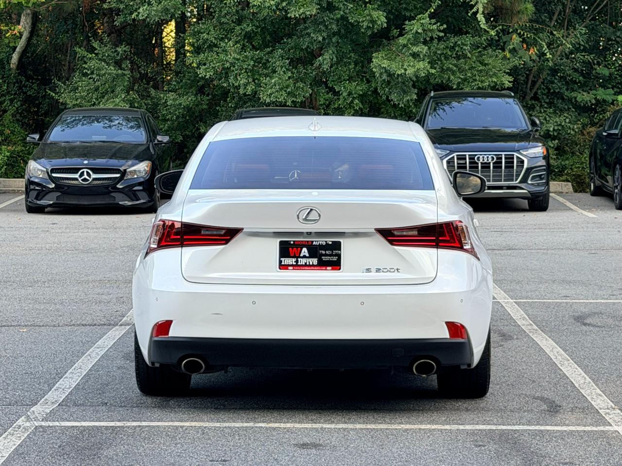 Lexus IS 200t 2016