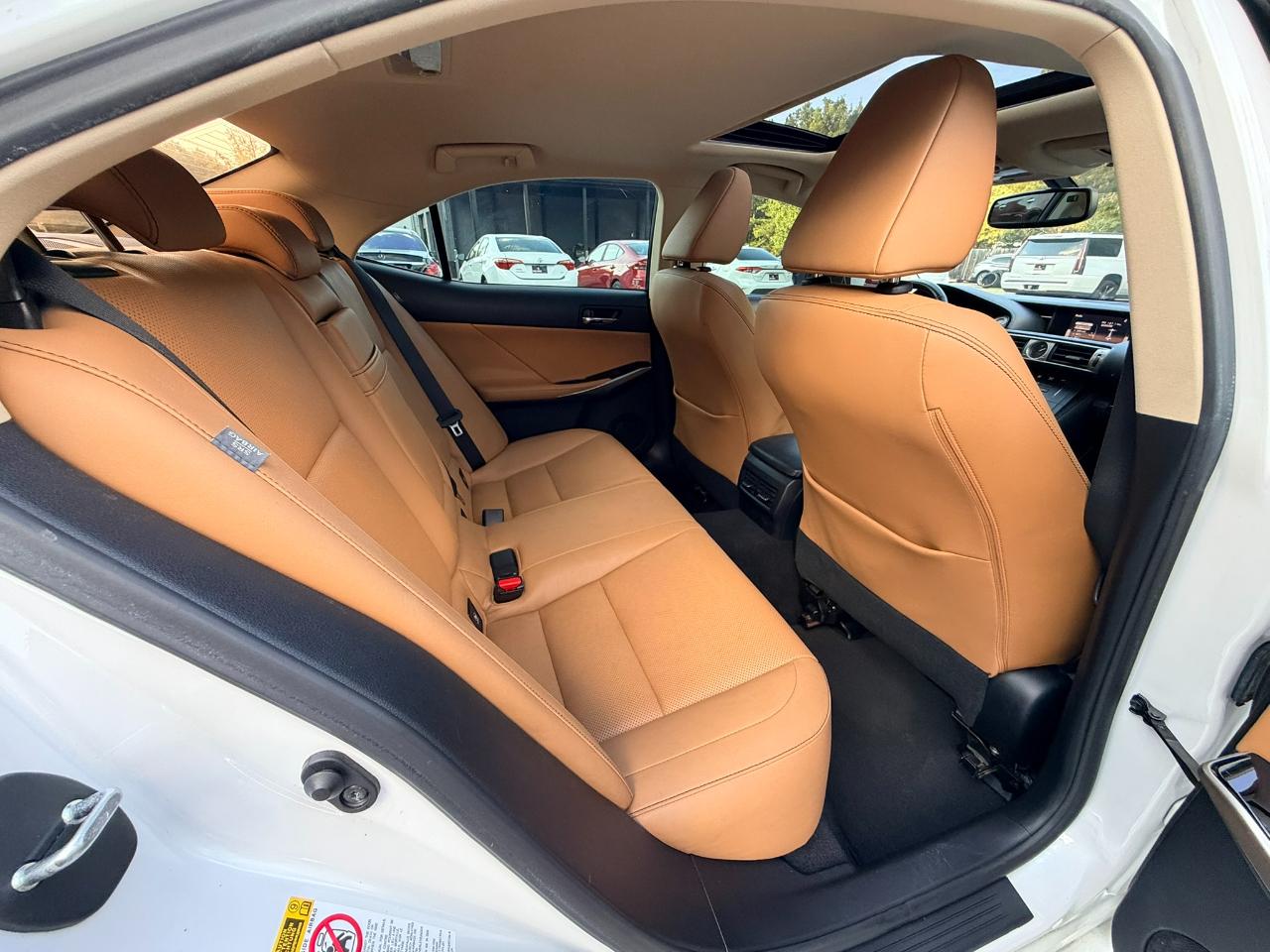 Lexus IS 200t 2016