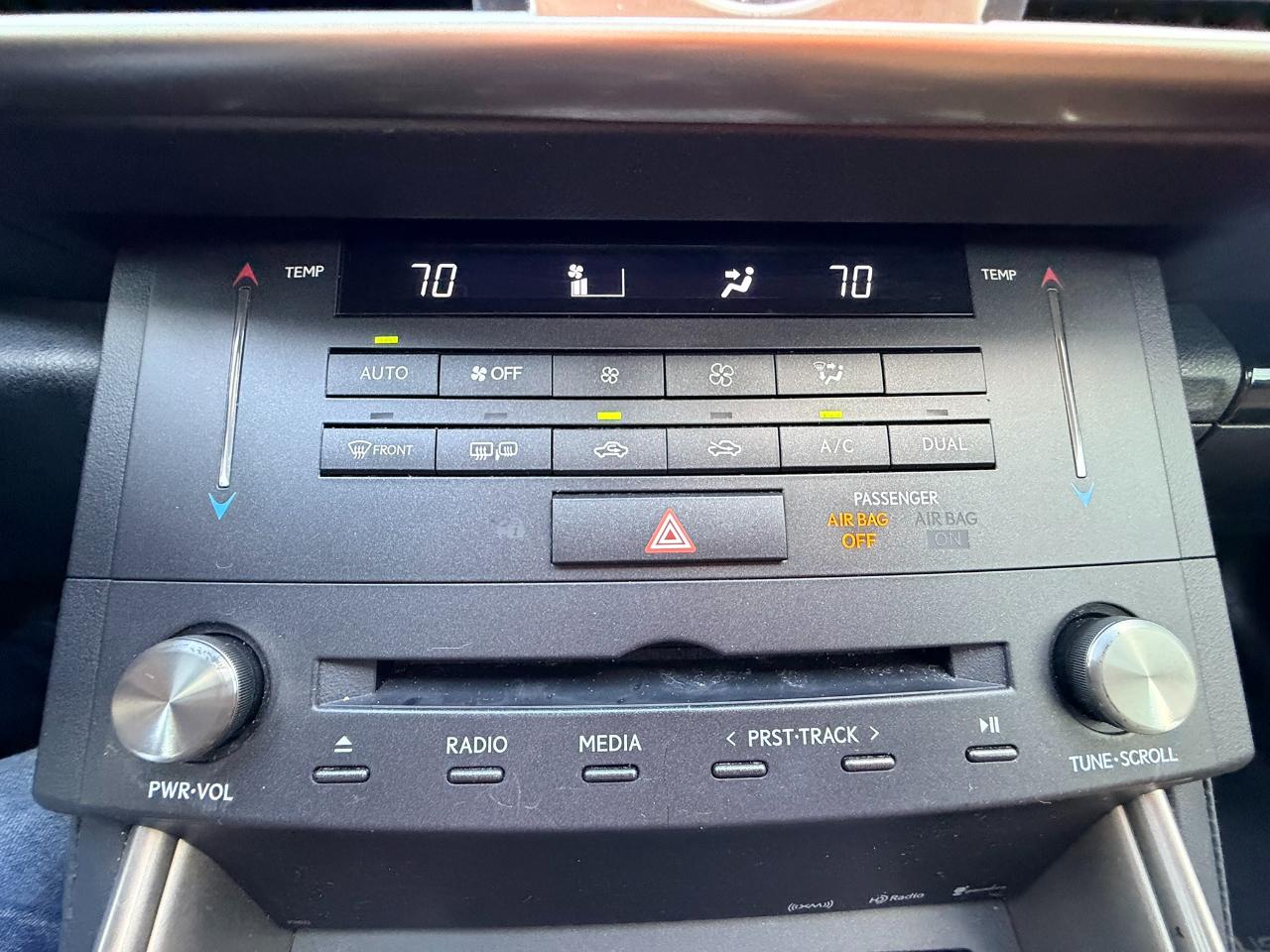 Lexus IS 200t 2016