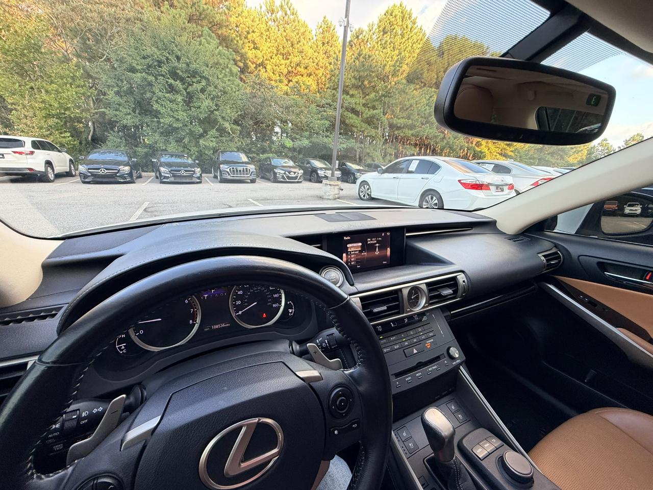 Lexus IS 200t 2016
