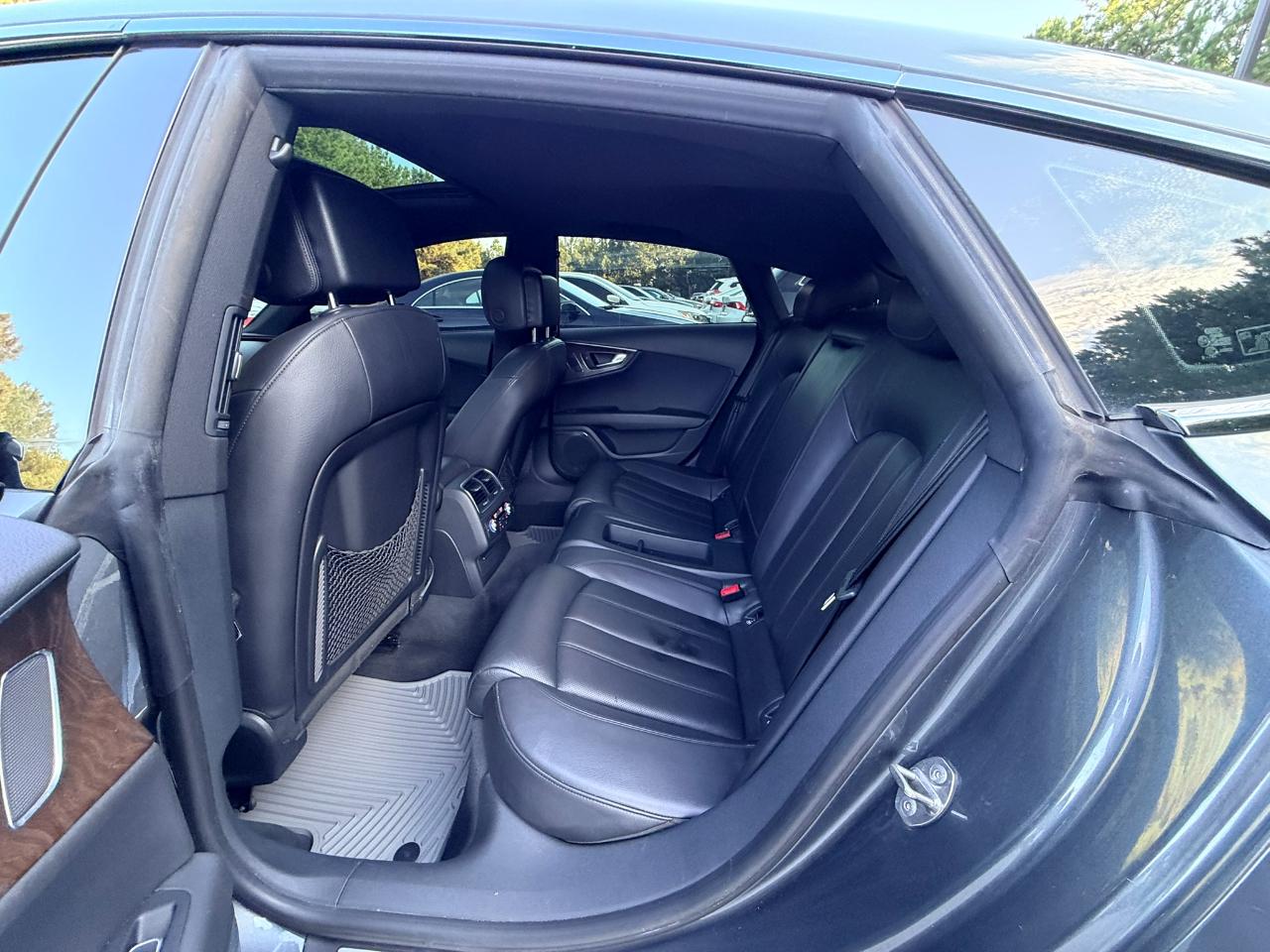 Audi A7 photo 12