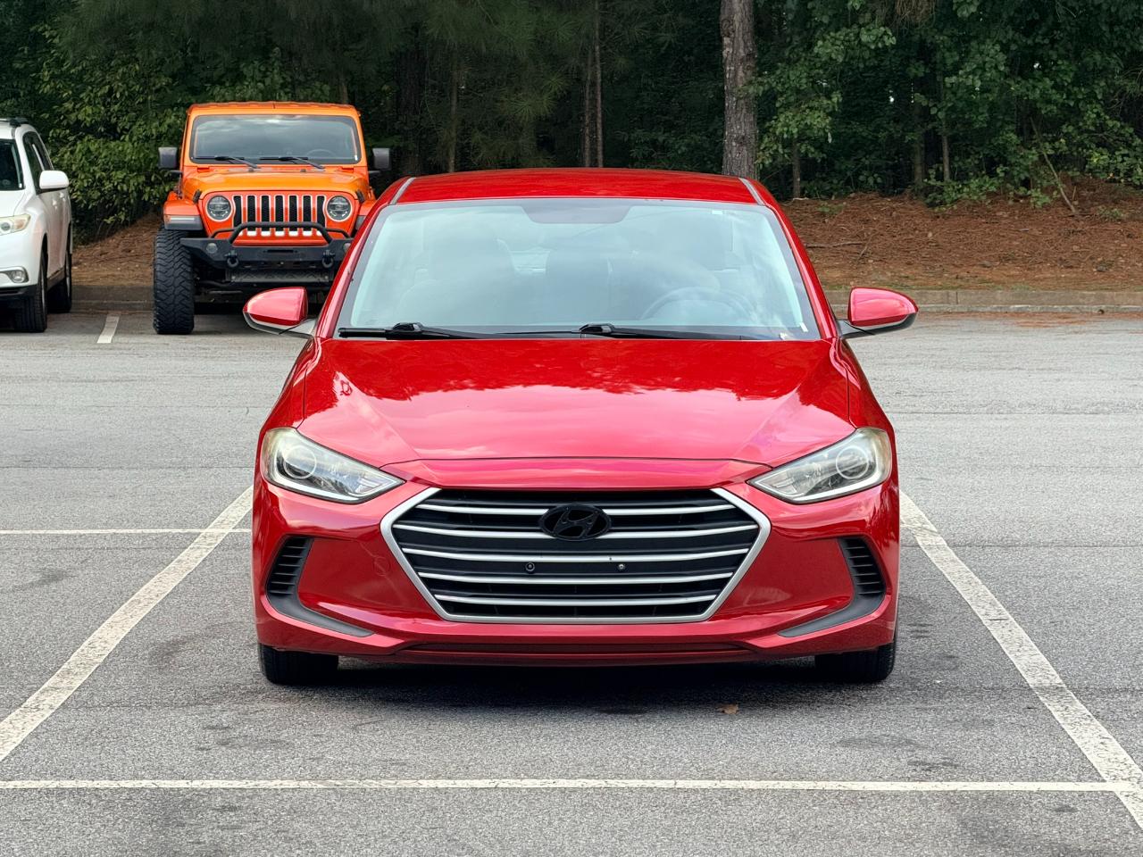 Hyundai Elantra photo 4