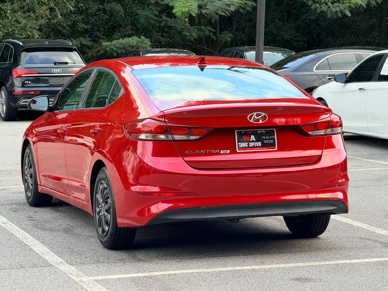 Hyundai Elantra photo 8