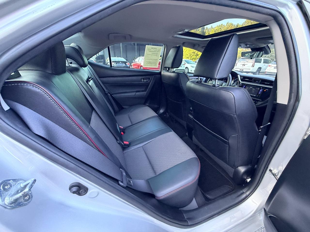 Toyota Corolla 50th Anniversary Special Edition CVT 2017