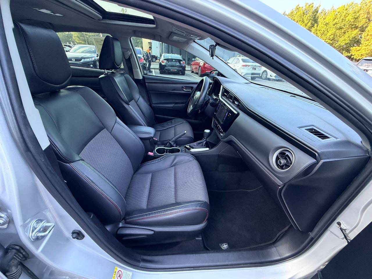 Toyota Corolla 50th Anniversary Special Edition CVT 2017