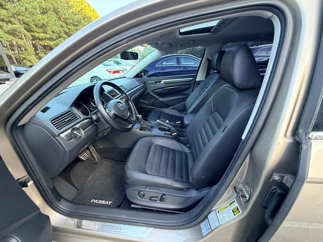 Volkswagen Passat 3.6L V6 SEL Premium 2016