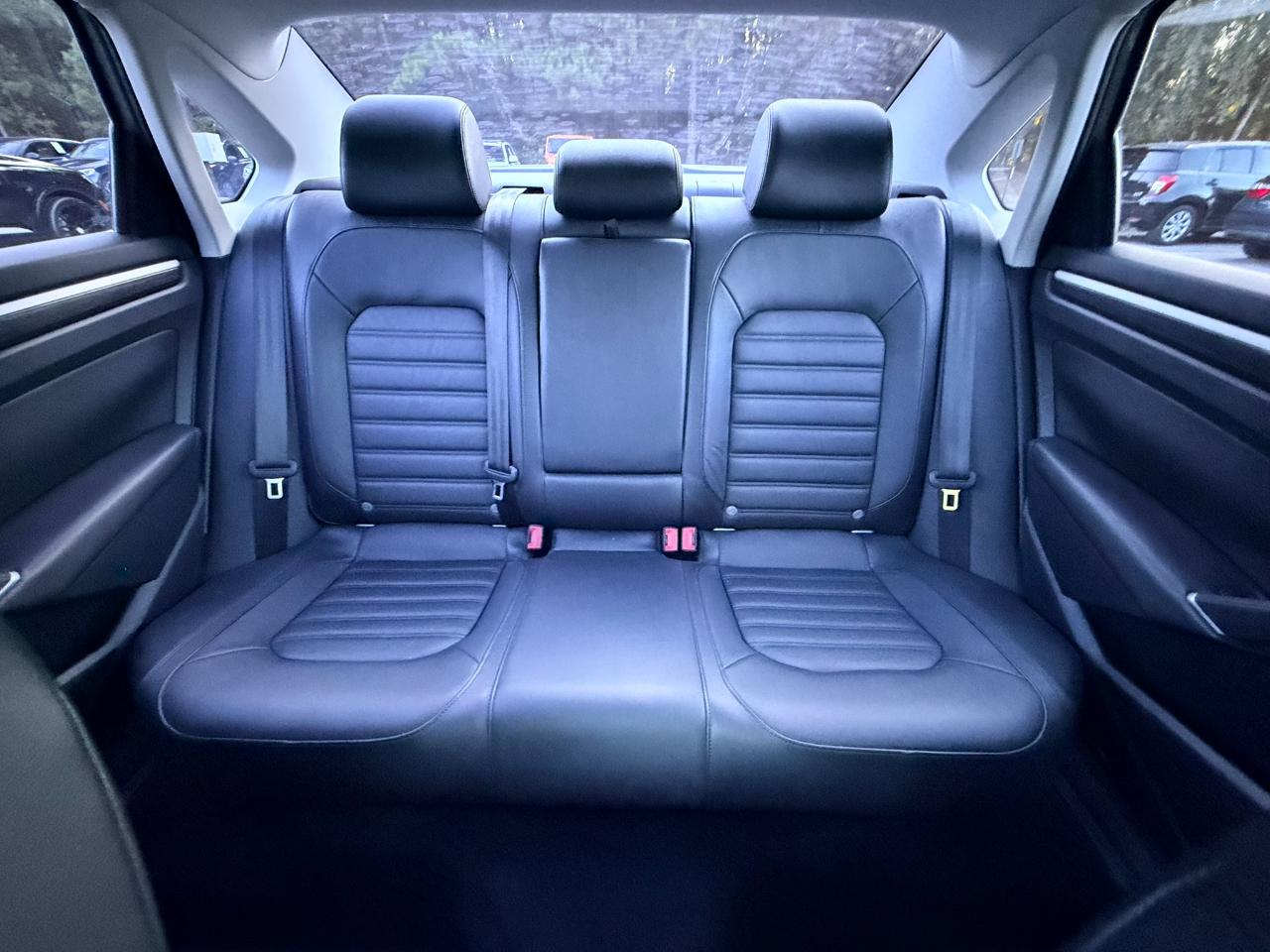Volkswagen Passat 3.6L V6 SEL Premium 2016