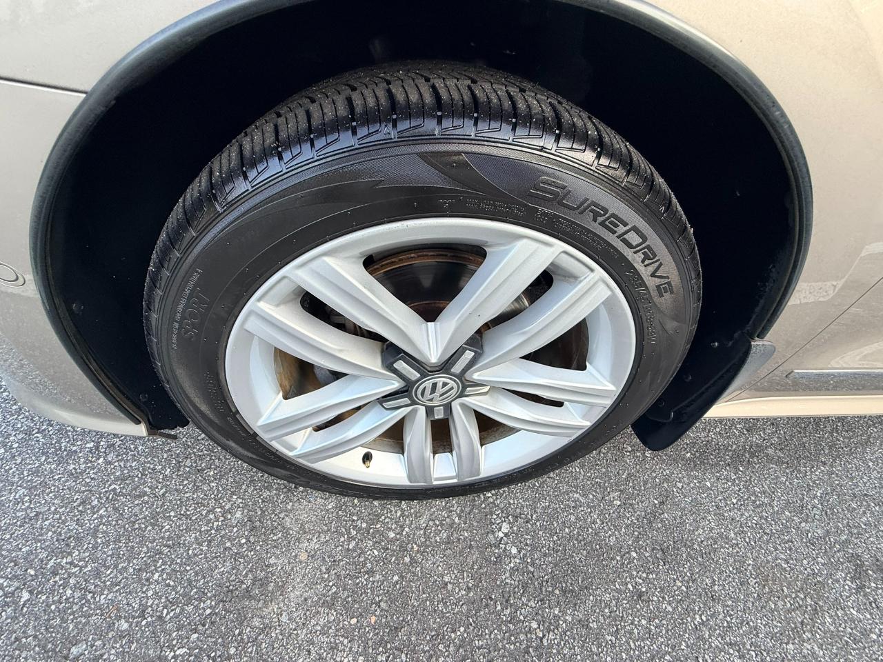 Volkswagen Passat 3.6L V6 SEL Premium 2016