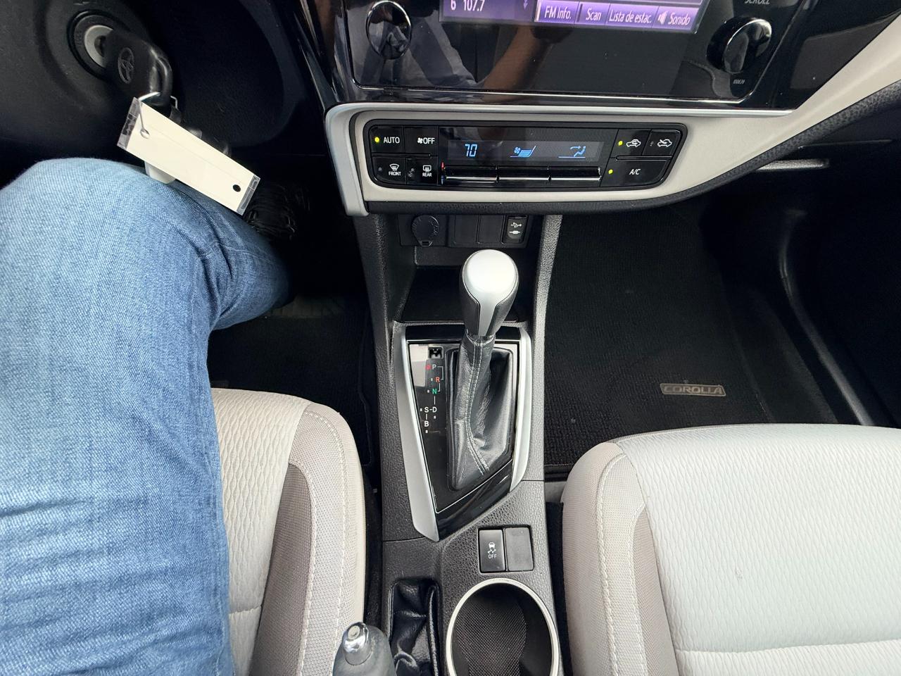 Toyota Corolla LE 2018
