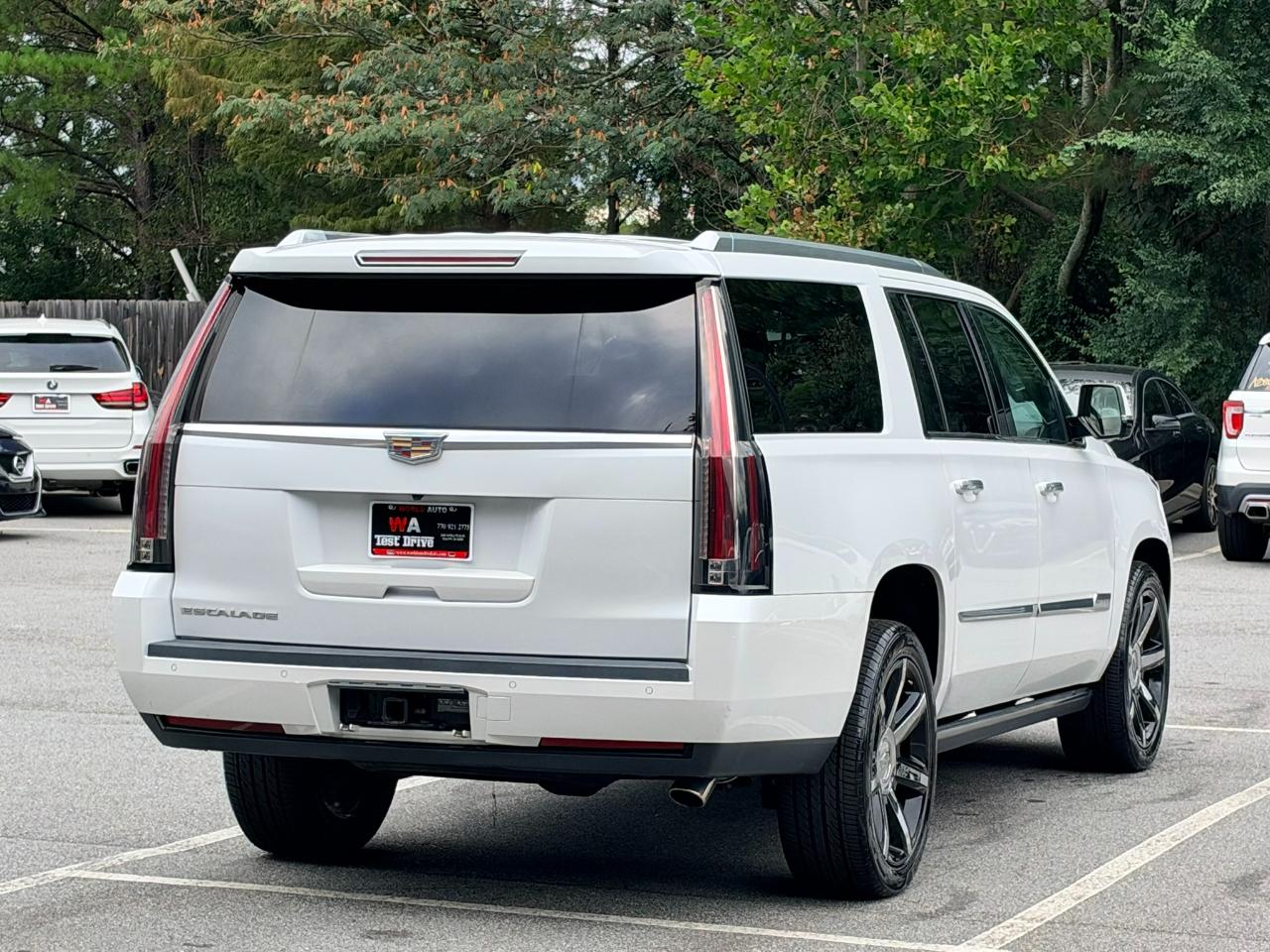 Cadillac Escalade ESV 2WD Premium 2016