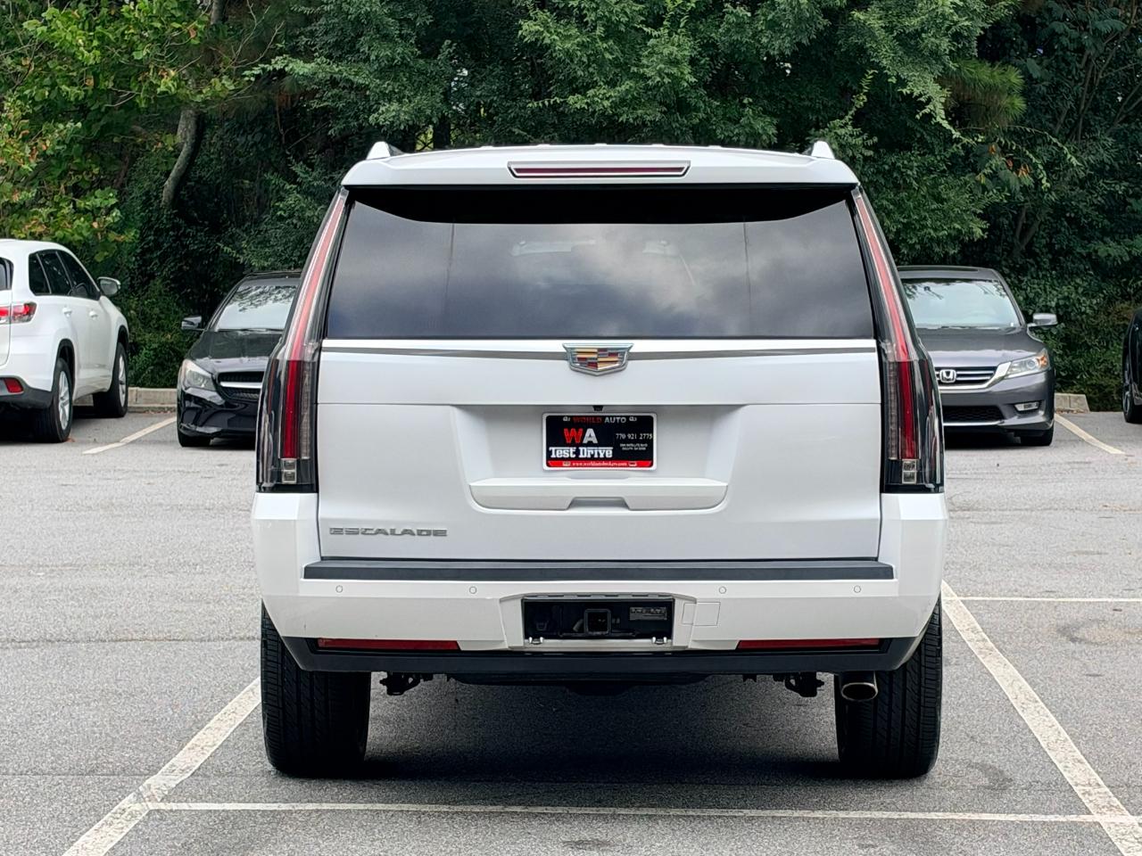 Cadillac Escalade ESV 2WD Premium 2016