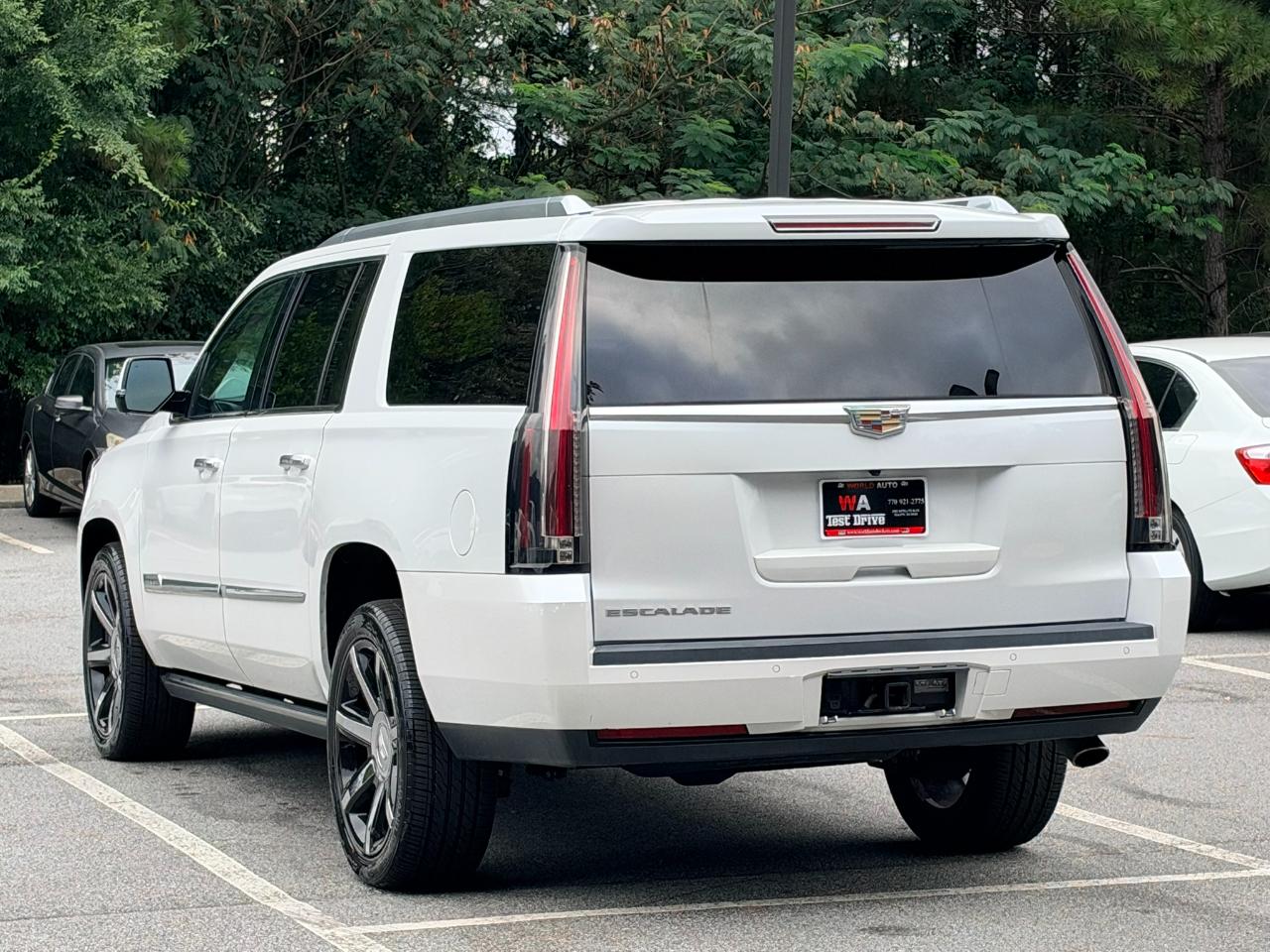 Cadillac Escalade ESV 2WD Premium 2016