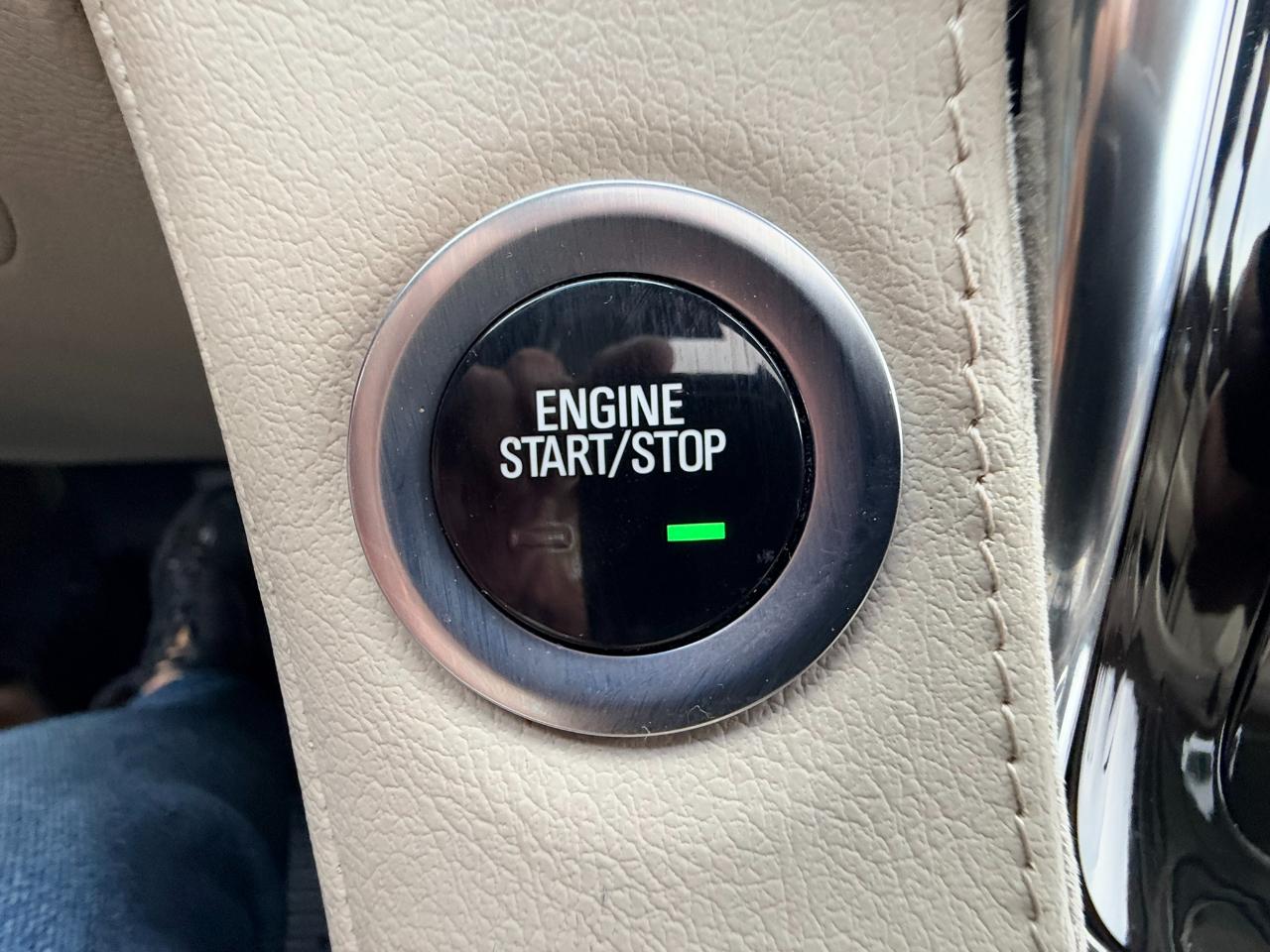 Cadillac Escalade ESV 2WD Premium 2016