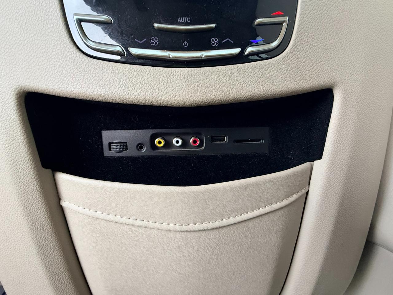 Cadillac Escalade ESV 2WD Premium 2016