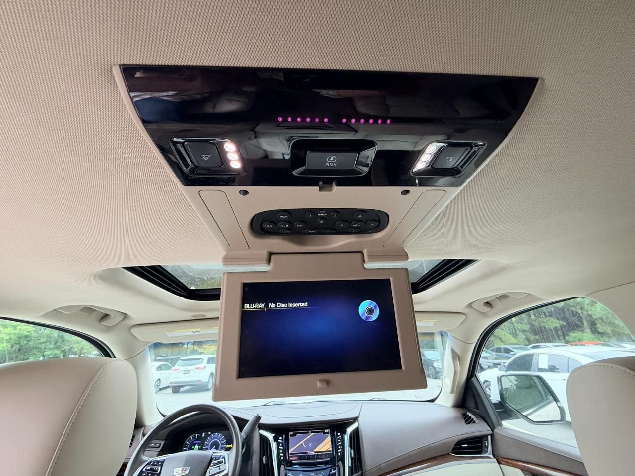 Cadillac Escalade ESV 2WD Premium 2016