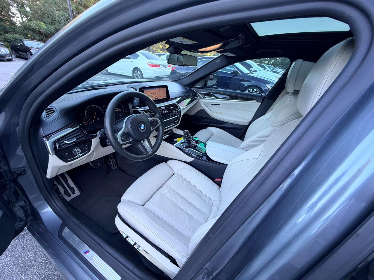 BMW 540i photo 9