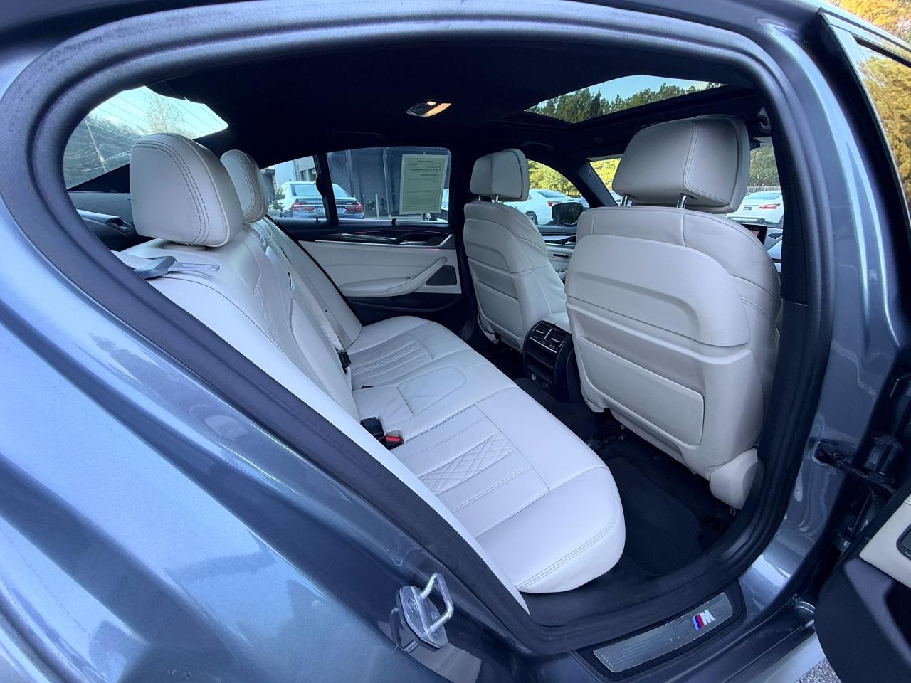 BMW 540i photo 14