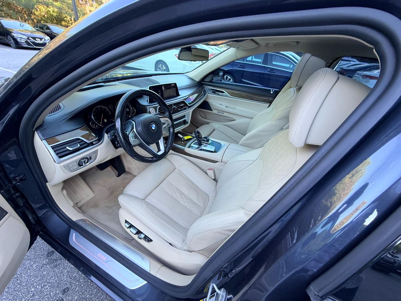 BMW 7-Series 740i 2018