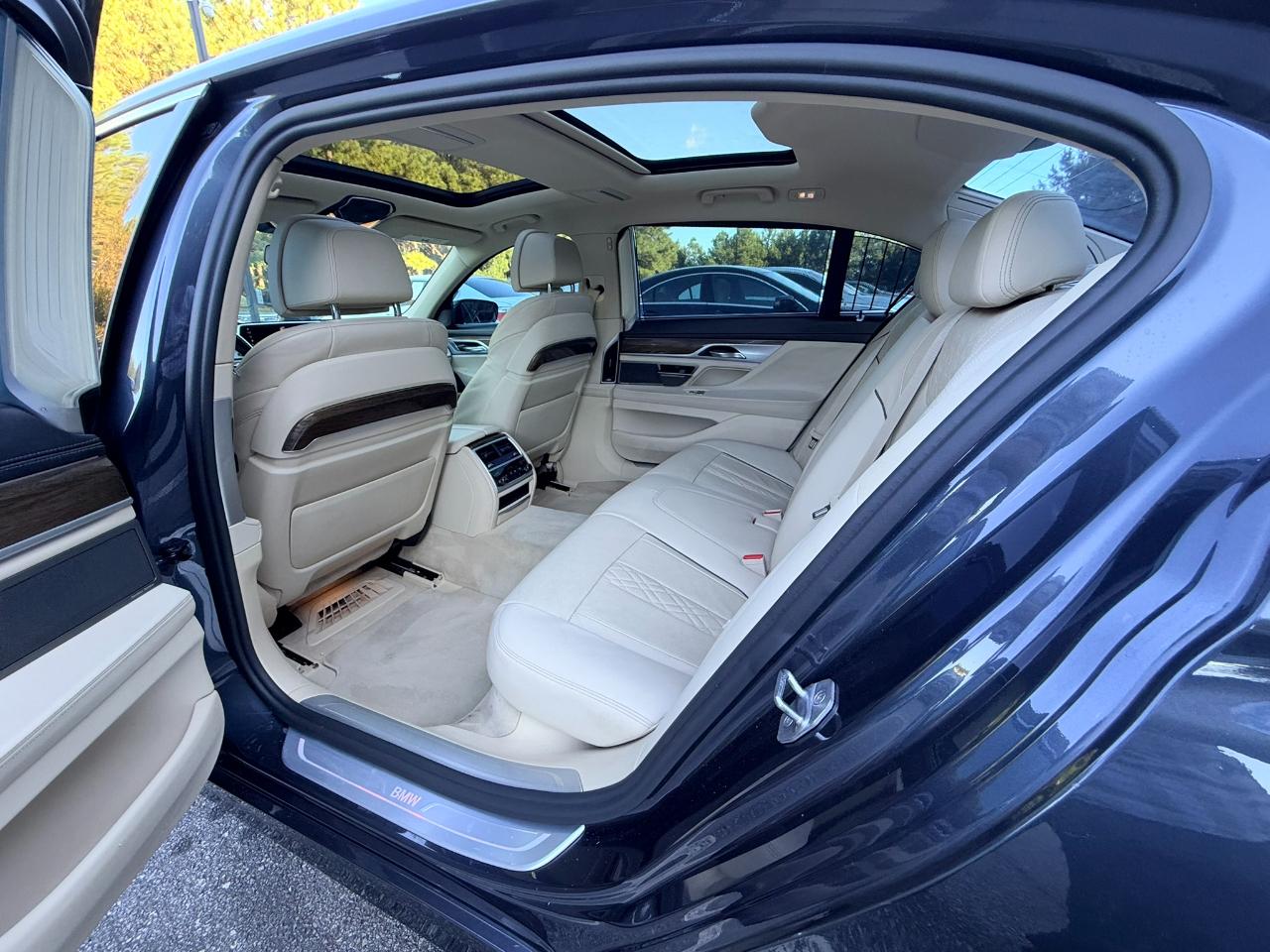 BMW 7-Series 740i 2018