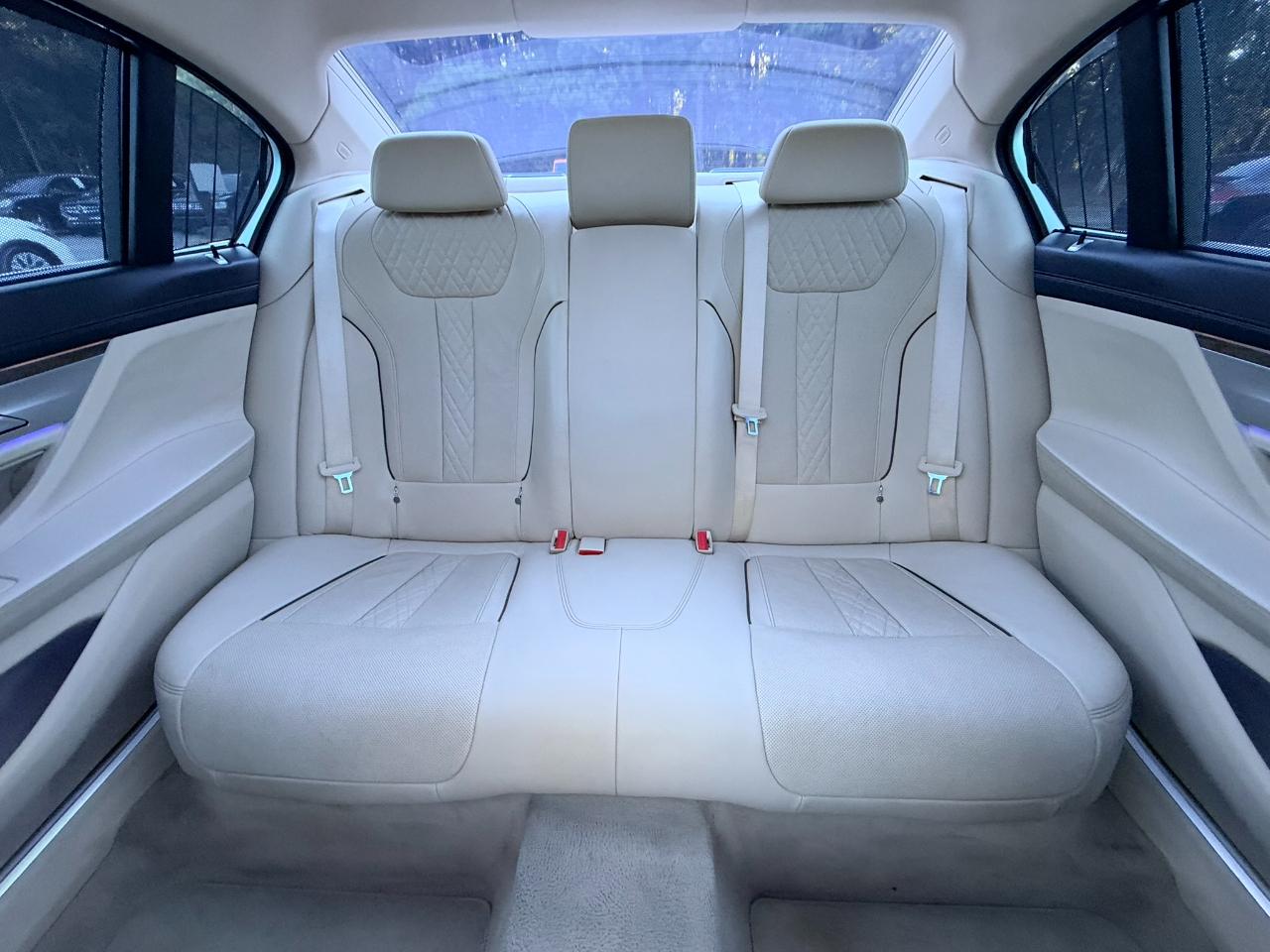 BMW 7-Series 740i 2018