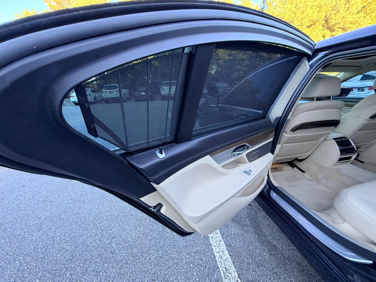 BMW 7-Series 740i 2018