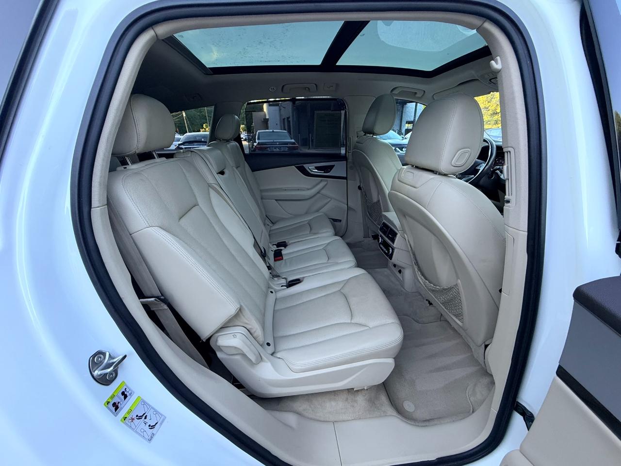 Audi Q7 photo 16
