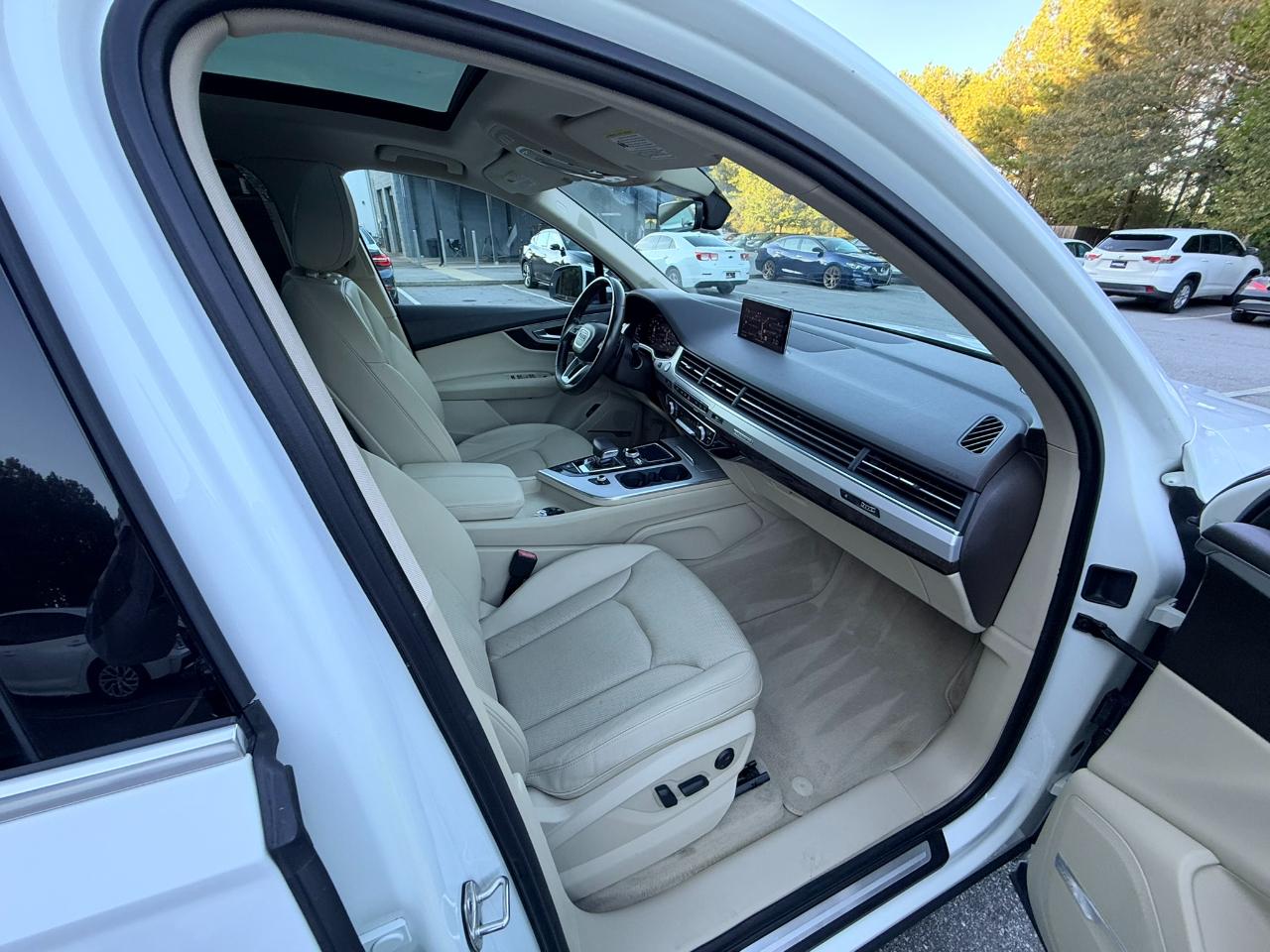 Audi Q7 photo 18
