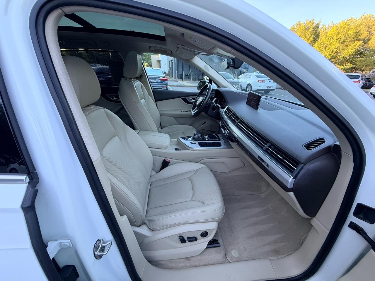 Audi Q7 photo 19