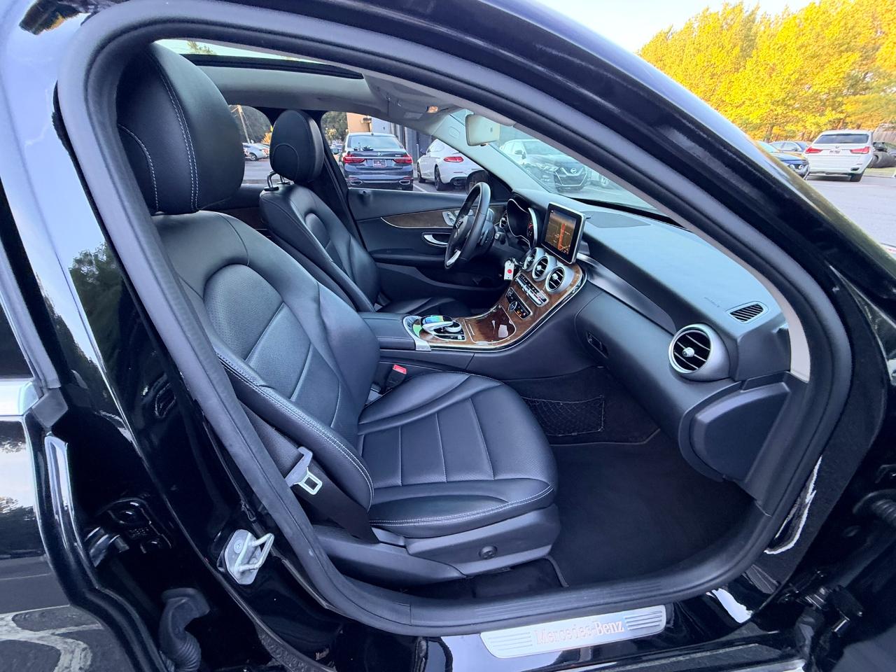 Mercedes-Benz C-Class C300 4MATIC Sedan 2017