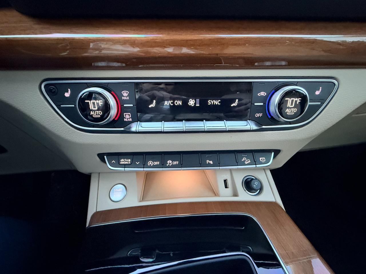 Audi Q5 2.0T Premium quattro 2021