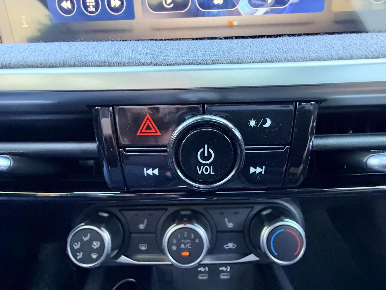 Nissan Kicks SV 2025