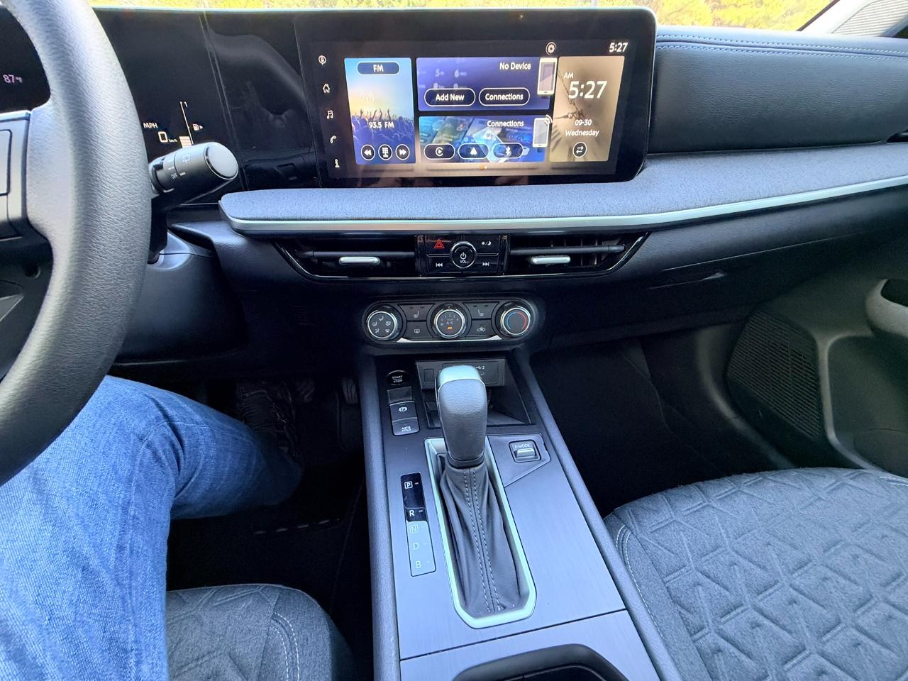 Nissan Kicks SV 2025
