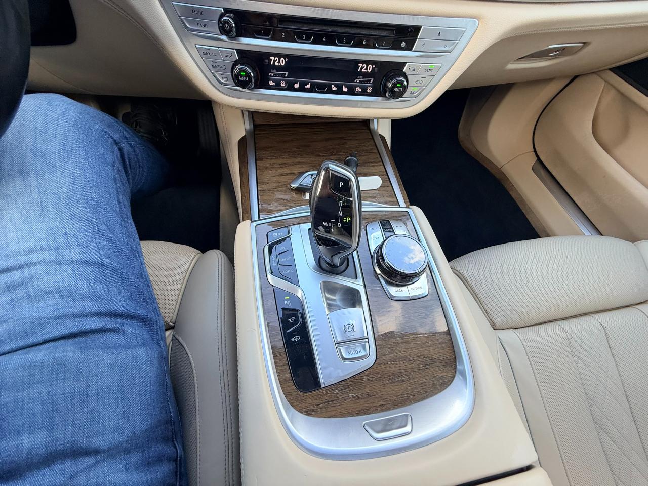 BMW 7-Series 740i 2017