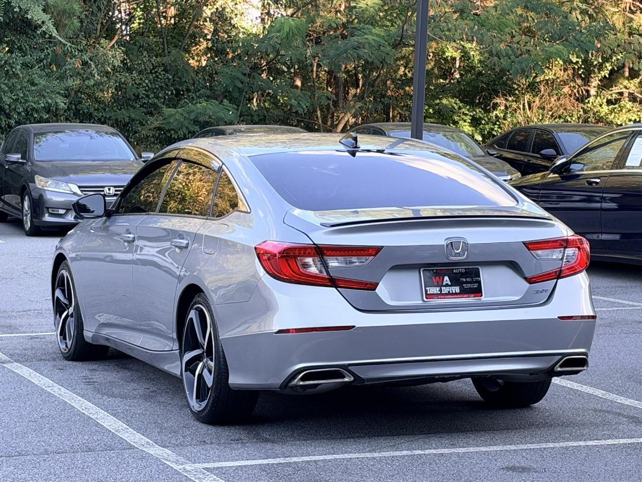 Honda Accord photo 8