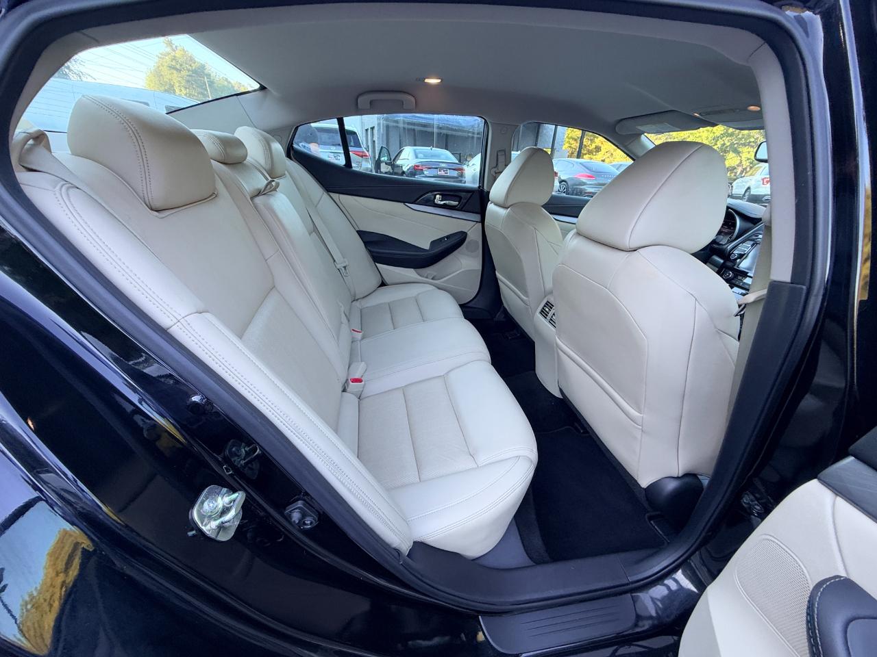 Nissan Maxima 3.5 SV 2017