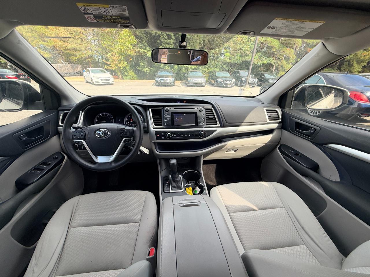 Toyota Highlander LE FWD V6 2016