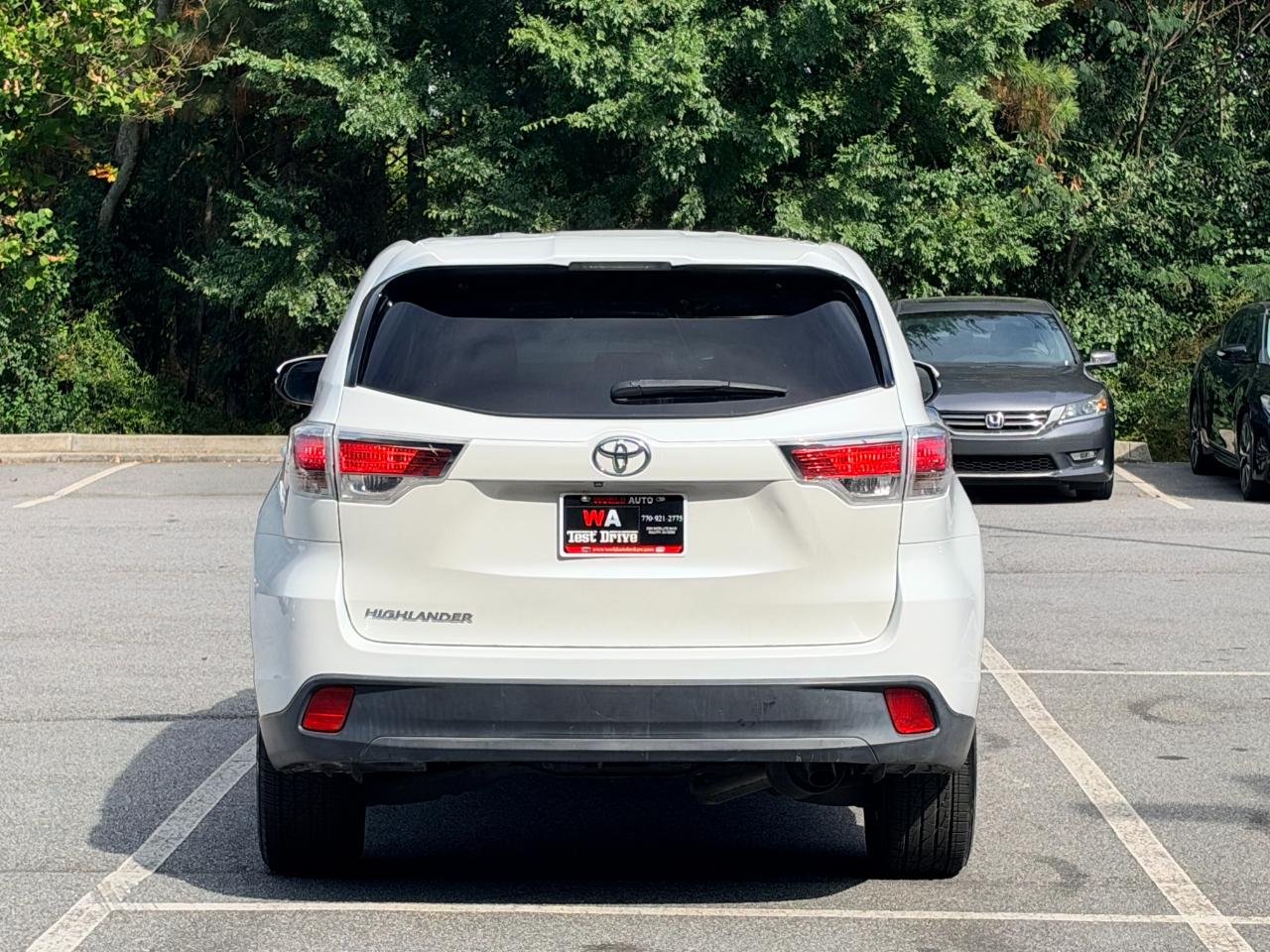 Toyota Highlander LE FWD V6 2016